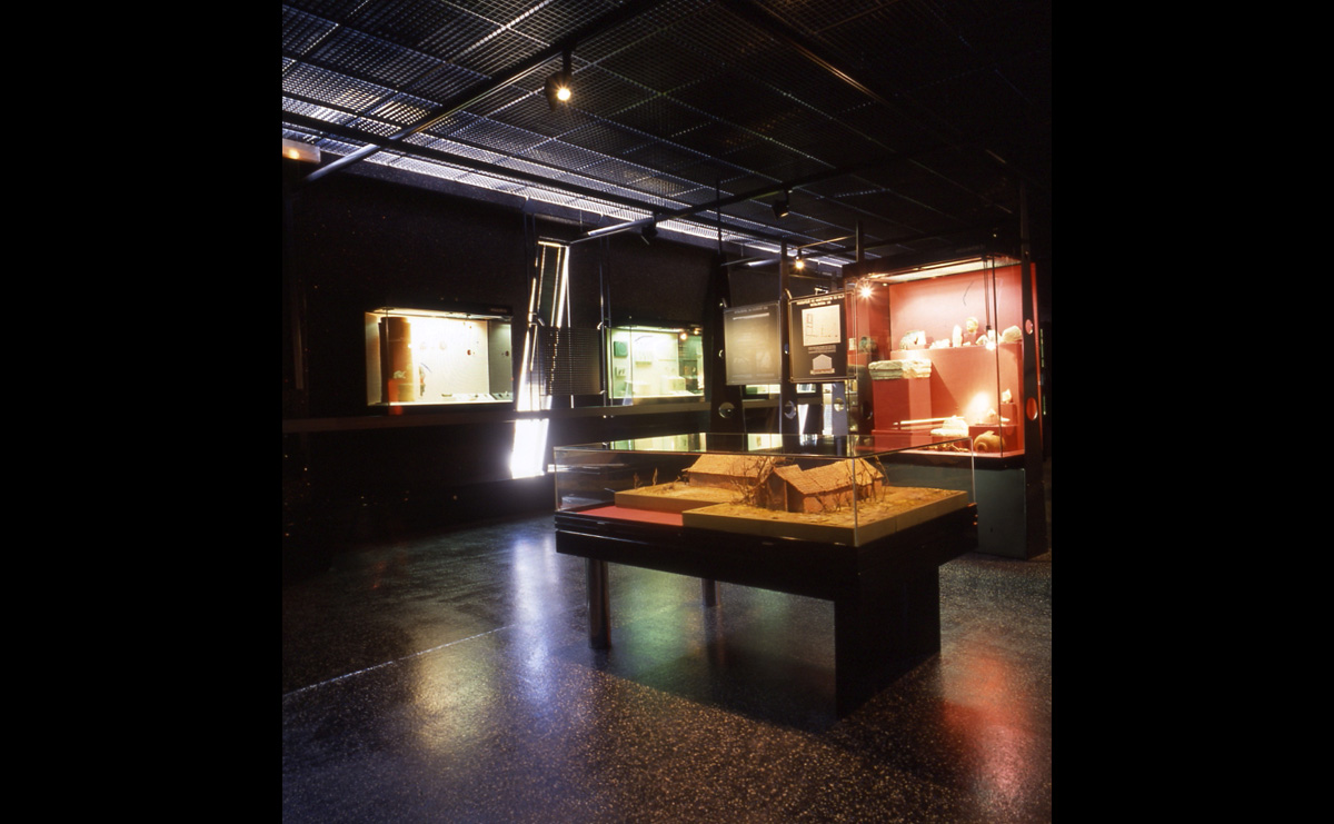 Présentoirs - Musée Gallo-Romain - Mobilier / Biesheim