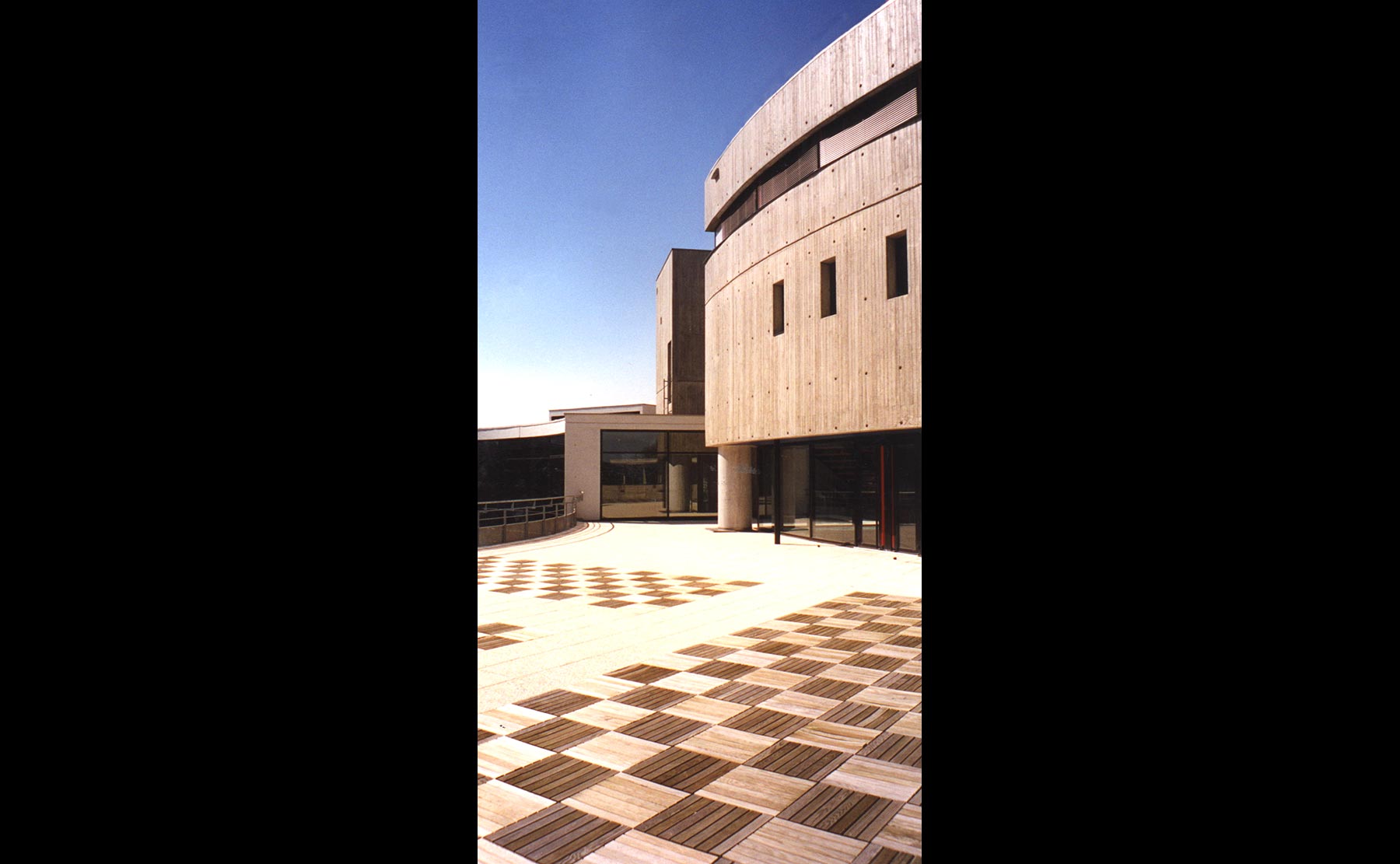 Terrasse - Faculté des Sciences et Techniques / Mulhouse